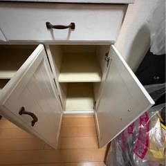 無料！　キッチン収納棚の画像