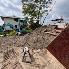 再生砕石（RC-40）4トンダンプでお届け！庭や駐車場の整備に最適の画像