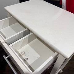 小さい化粧台
の画像