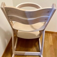 ベビーチェアの画像