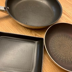 フライパンなど3点セットの画像