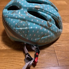 【差し上げます】子ども用ヘルメットの画像