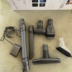 Dyson v6 mattress + 本体と付属品の画像