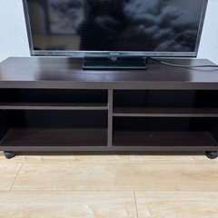 テレビボードの画像