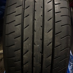 タイヤ YOKOHAMA BluEarth 225/60R17   の画像