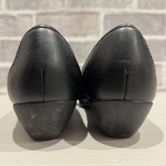 UNITED COLORS OF BENETON ローヒール 走れるパンプスの画像