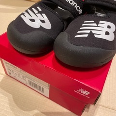 ニューバランス サンダルの画像
