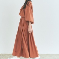 ティティベイト セレクト❤バックシャンギャザーワンピース　Mサイズ　ロングワンピースの画像