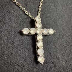 クロスネックレスの画像