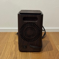 コンパクト足元
ヒーターの画像