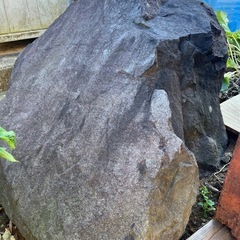 庭石　２つ　ガーデニングの画像