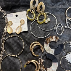 ②服/ファッション アクセサリー ネックレスの画像