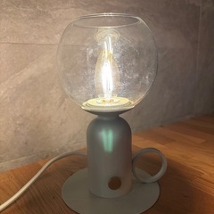 IKEA テーブルランプの画像