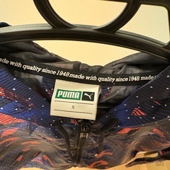 プーマ ランニングジャケットの画像