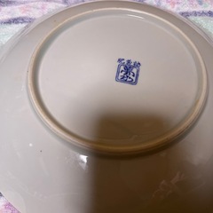 肥前焼の萬泉窯による大皿ですの画像
