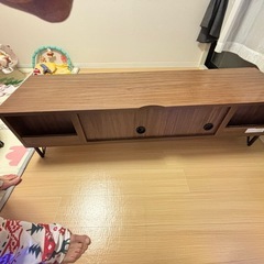 テレビボードの画像