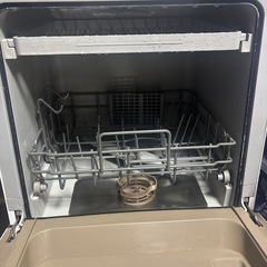 TOSHIBA電気食器洗い乾燥機の画像