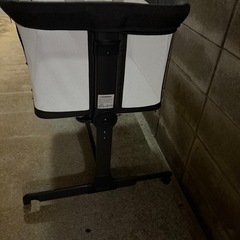 ベビーベッドの画像