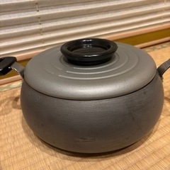 揚げ物鍋の画像