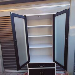 【リサイクルサービス八光】幅58　佐藤産業CERISE 食器棚北欧風ツートンカラーの画像