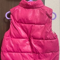 Bebe ピンク ベスト リバーシブル　ジッパー付き フード着脱可の画像