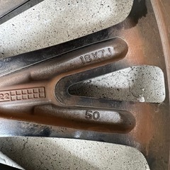 ヤリスクロス純正　18インチアルミホイール　の画像