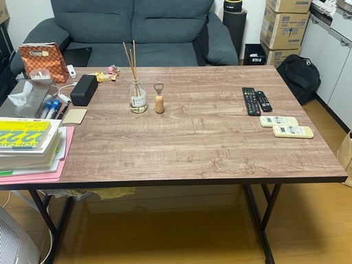 テーブル