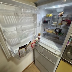 シャープ　
冷蔵庫の画像