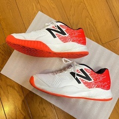 テニスシューズの画像