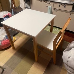 ダイニングテーブルアンドチェアー　ホワイトの画像