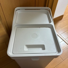 IKEAゴミ箱の画像
