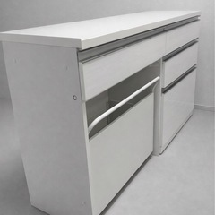 ニトリ　食器棚の画像