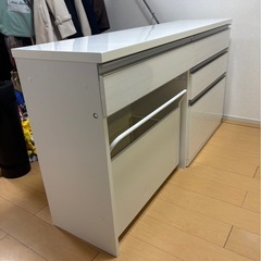 ニトリ　食器棚の画像