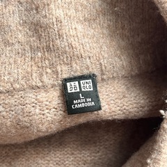 ユニクロ　モックネック　セーター　ニットの画像