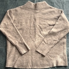 ユニクロ　モックネック　セーター　ニットの画像