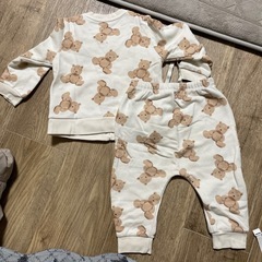 GAP クマ セットアップ 70サイズ ベビーの画像