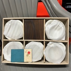 蓋付き器の画像