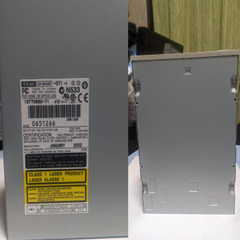 CD-ROMドライブ（内蔵型CD-RWドライブ）TEAC CD-W524Eの画像