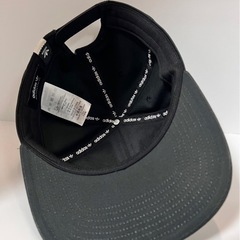 アディダス　キャップの画像