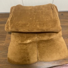 こたつ➕こたつ布団➕座椅子セットの画像