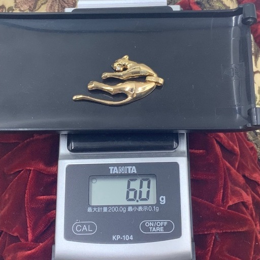 K18 パンサートップ　ペンダントトップ　6g ダイヤ