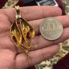 750 イエローゴールド　パンサートップ　11.9gの画像