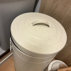 (決まりました)ニトリゴミ箱ペダル式の画像