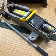 動作確認済み　ジャッキ３つの画像