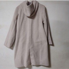 GLACIER フード付きピンクベージュロングコートの画像