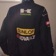 カワサキジャンパーの画像