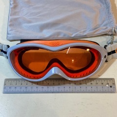 AXEスノーゴーグルスリムタイプ収納袋付きの画像