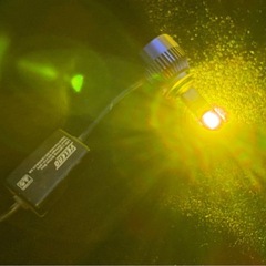 VELENO LED フォグランプ イエロー HB3、HB4の画像