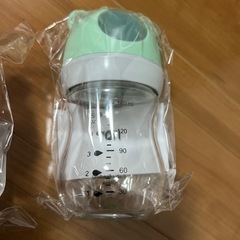 哺乳瓶の画像