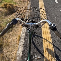 中古24インチブリヂストンベルト式電動アシスト自転車　B400 大阪の画像